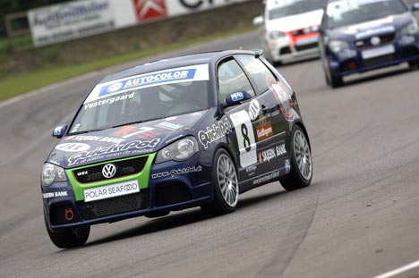 Jørn Vestergaard starter søndagens løb i Volkswagen Polo Cup fra pole position.